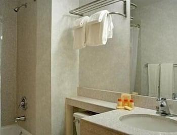 Days Inn By Wyndham Ridgefield Dış mekan fotoğraf